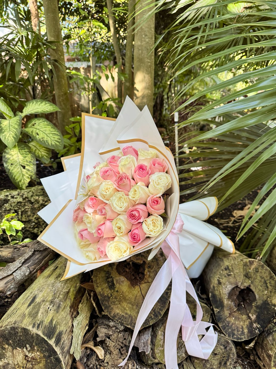 36 Roses Pink & White Hand-Bouquet