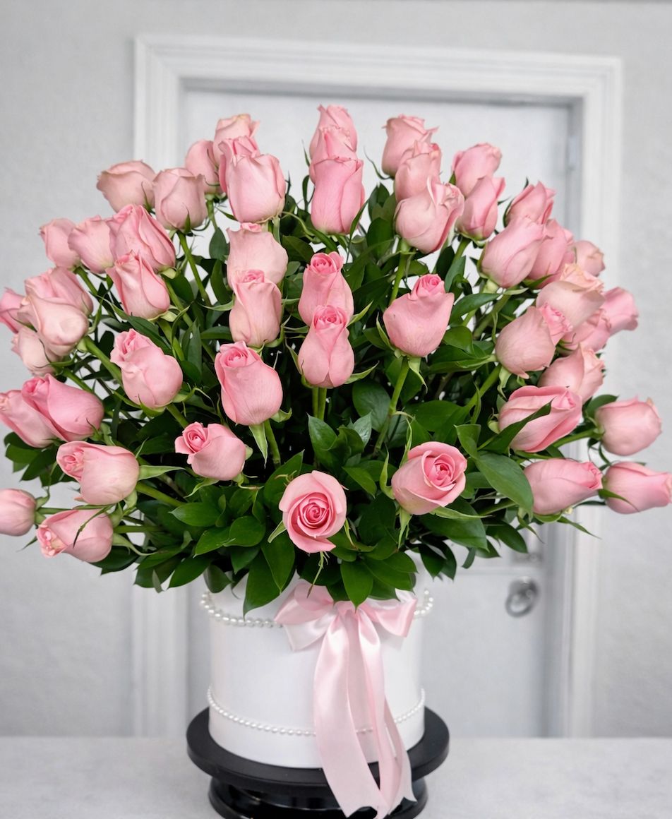 Box of 50+ Fresh Roses Lpink