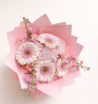 Seasonal Bouquets  Petit