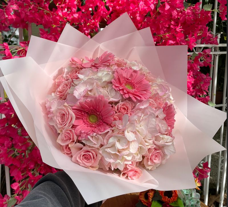 Seasonal Bouquets  Premium