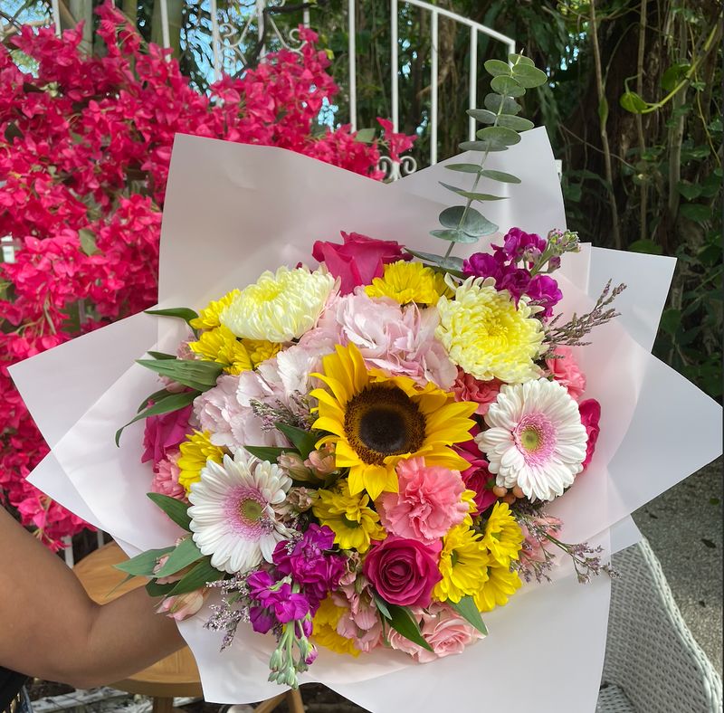 Seasonal Bouquets  Deluxe