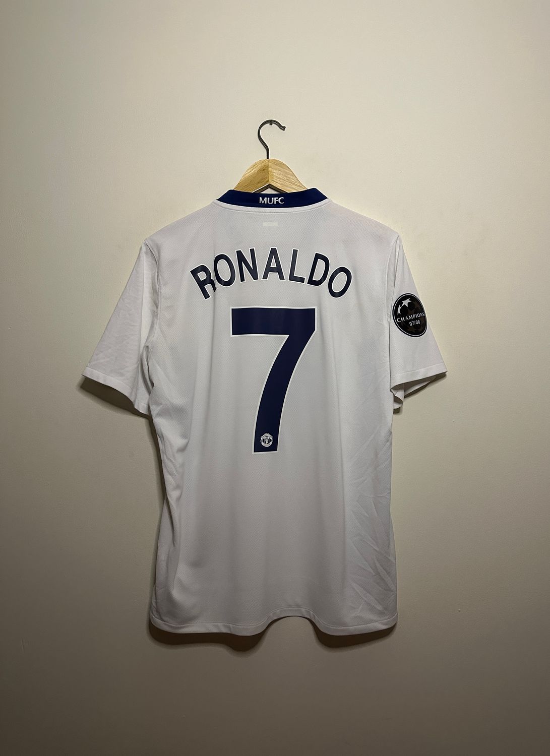 Cristiano Ronaldo Manchester United away football shirt (M)