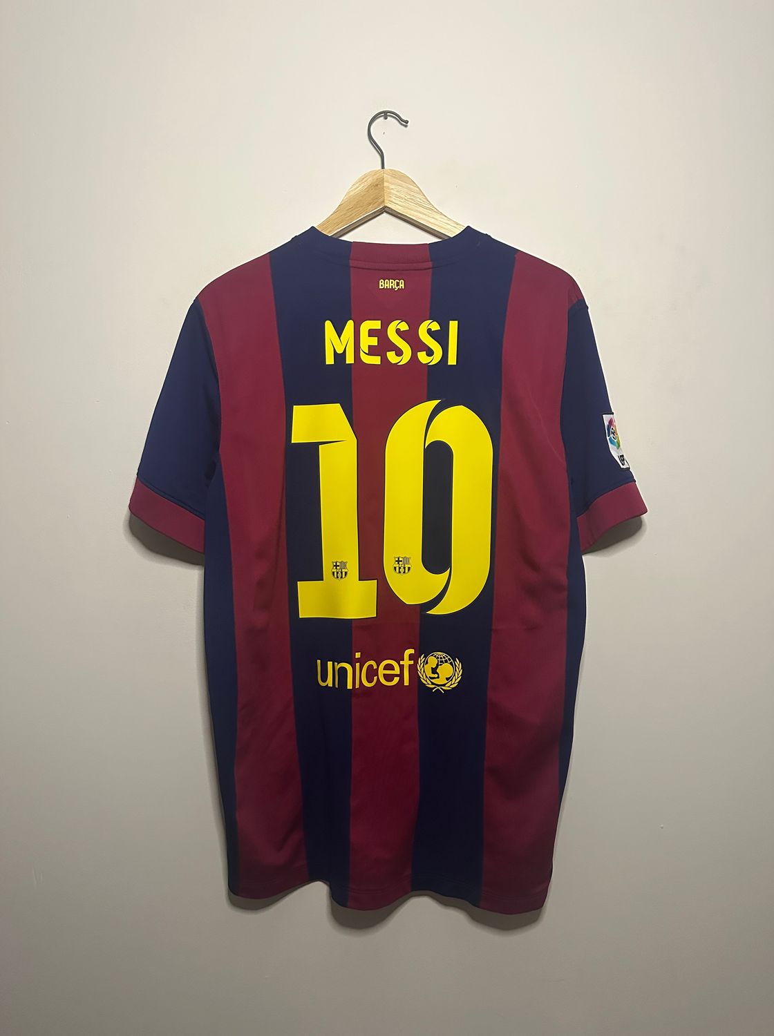 Lionel Messi FC Barcelona home football shirt (L)