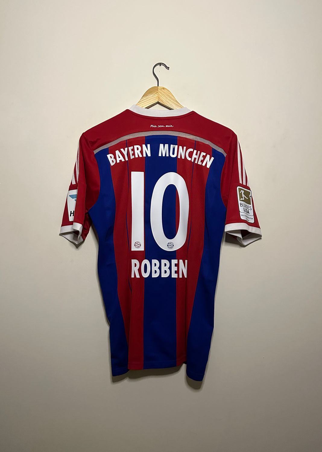 Arjen Robben FC Bayern Munich 2014-15 home football shirt (M)