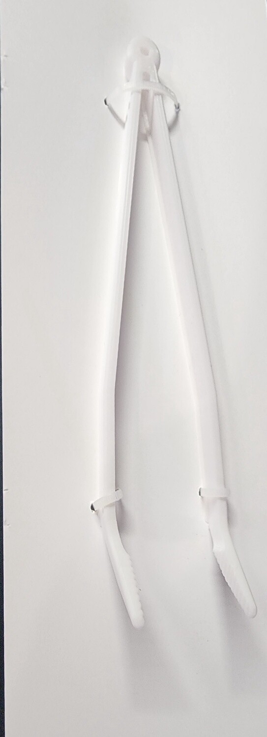 T-Pets Plastic Angled Tongs - 7.5&quot; (19cm)