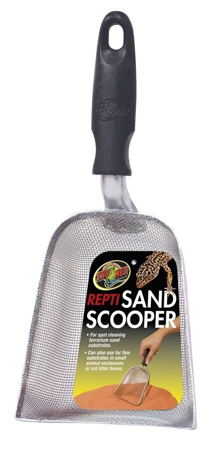 Zoomed Sand Scooper