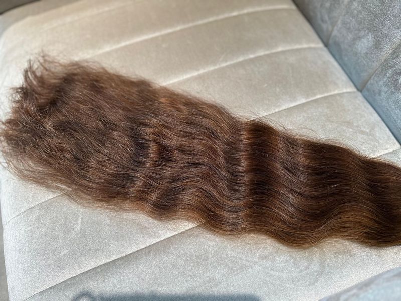 14. Naturgewellte Schnitthaartresse 14. Naturgewellte Schnitthaartresse