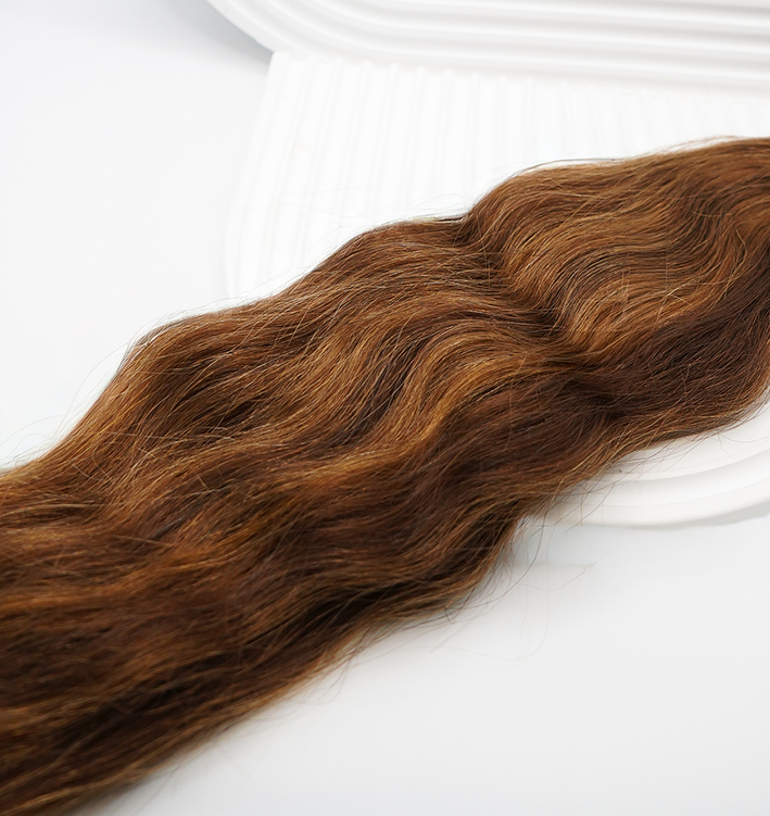 19. Naturgewellte Schnitthaartresse