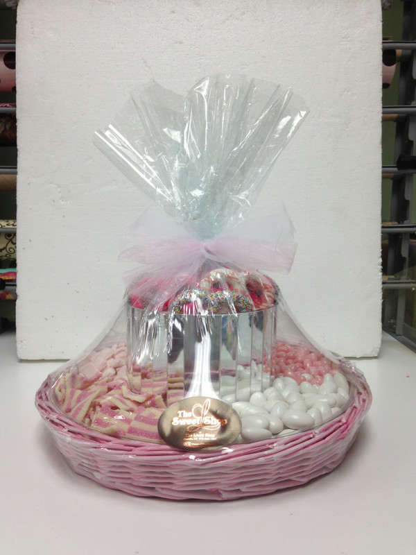 Pink Willow Mirror With Candy