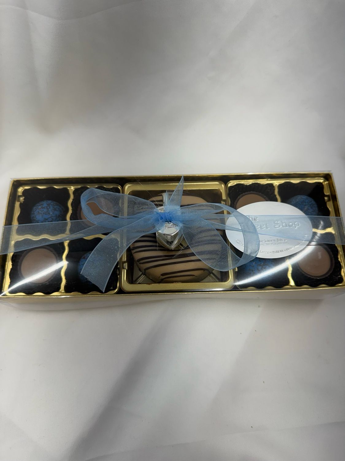 Lotus Donut With Chocolates