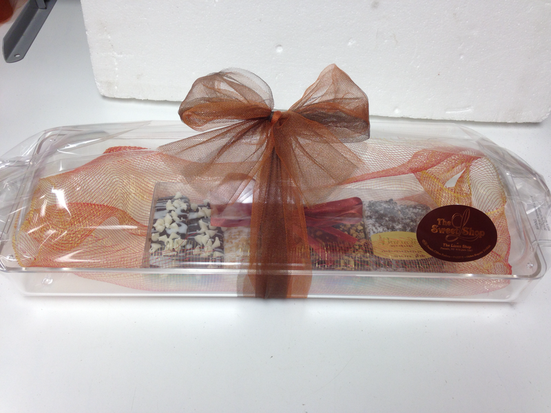 Acrylic Cake Tray with Biscotti