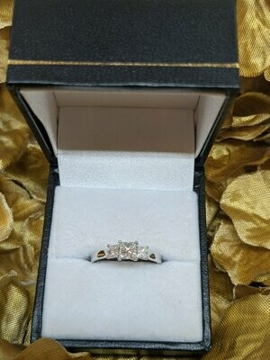 18ct White Gold Diamond Princess Cut Three Stone Ring 0.71ct
