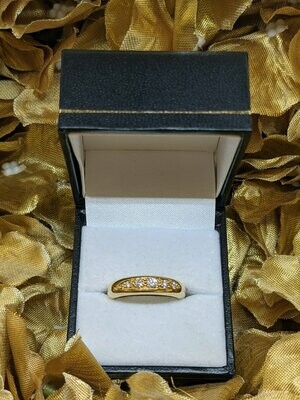 18ct Gold Diamond Five Stone Band Ring 0.35ct