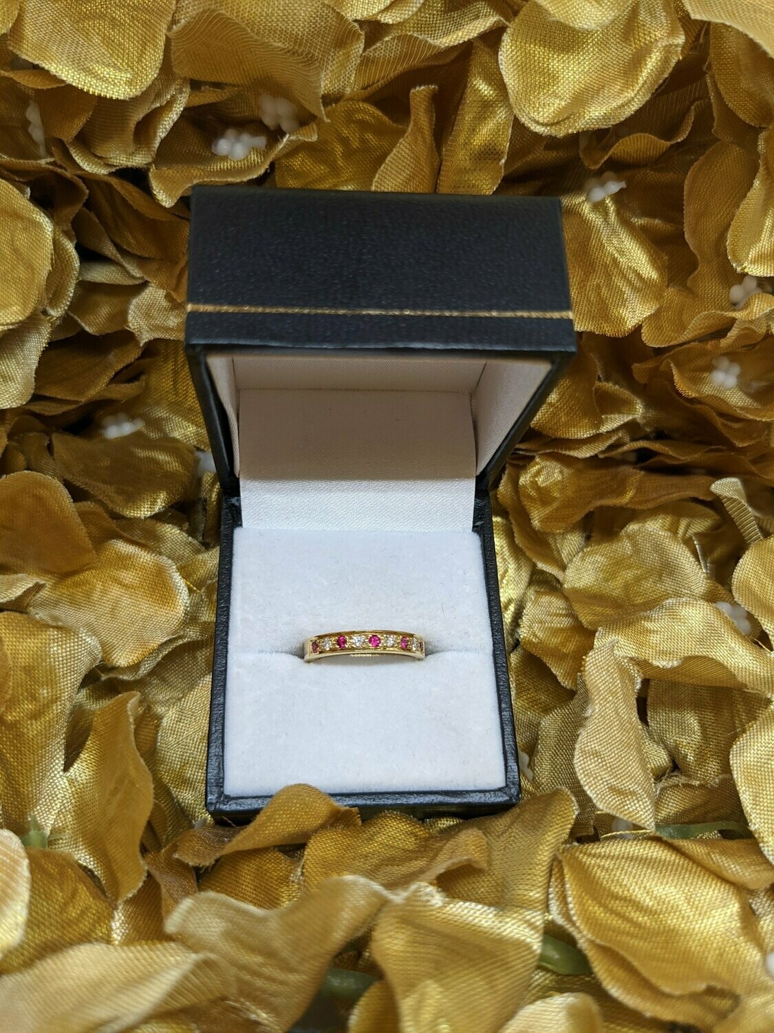 18ct Gold Ruby Diamond Band Ring