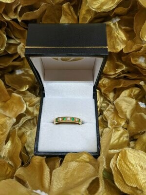 18ct Yellow Gold Emerald Diamond Band Ring