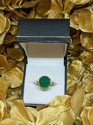 9ct Yellow Gold Green Agate Solitaire Ring