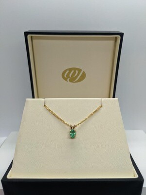 9ct Yellow Gold Emerald Oval Pendant
