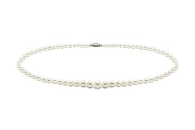 9ct White Gold Graduated River Pearl Row Necklace 4-9mm