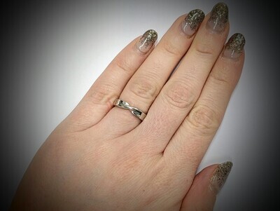 Platinum Hand Made Twist Centre Band Ring