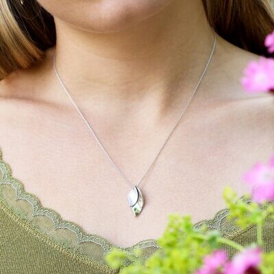 Kit Heath Blossom Enchanted Leaf Petite Necklace