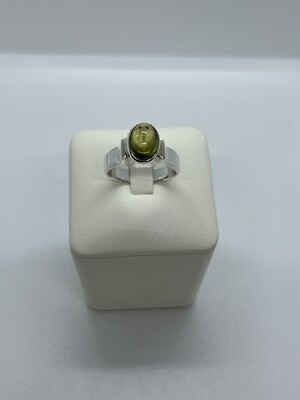 Sterling Silver Oval Solitaire Peridot Ring