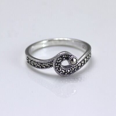 Vintage Design Sterling Silver Marcasite Swirl Ring