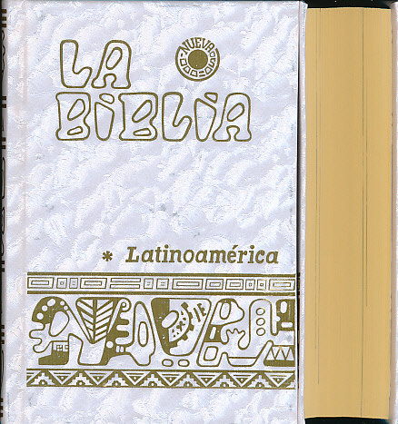 La Biblia Latinoamérica nacar con letra grande