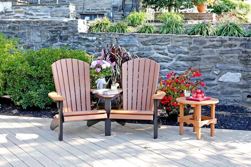 Fanback Settee