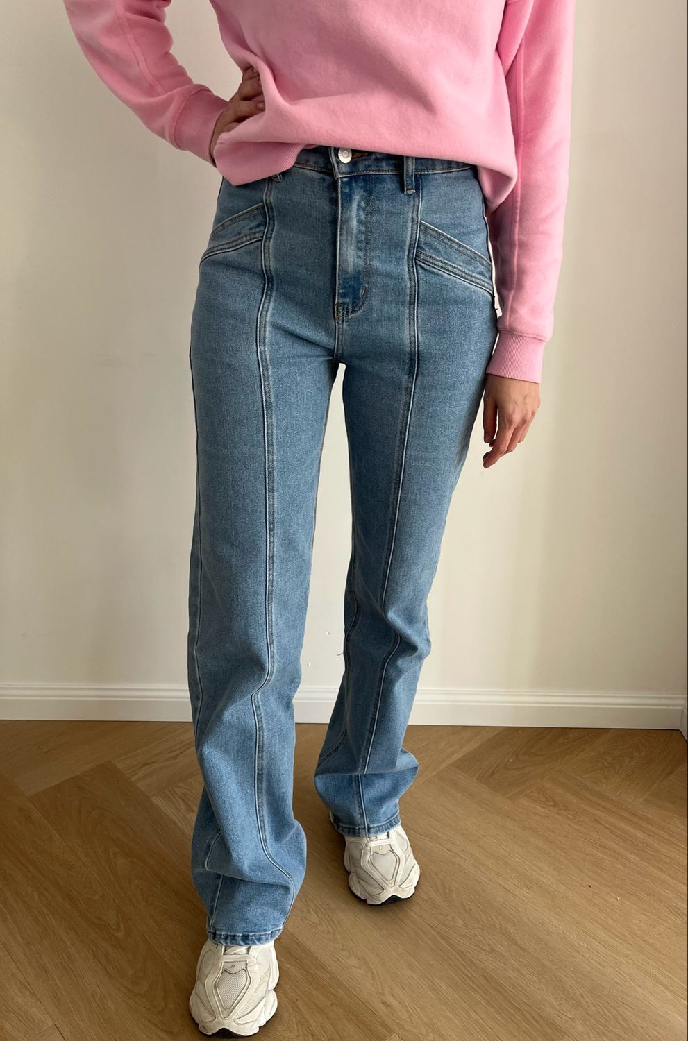 REDEFINED STRETCH SEAM STRAIGHT LEG JEANS
