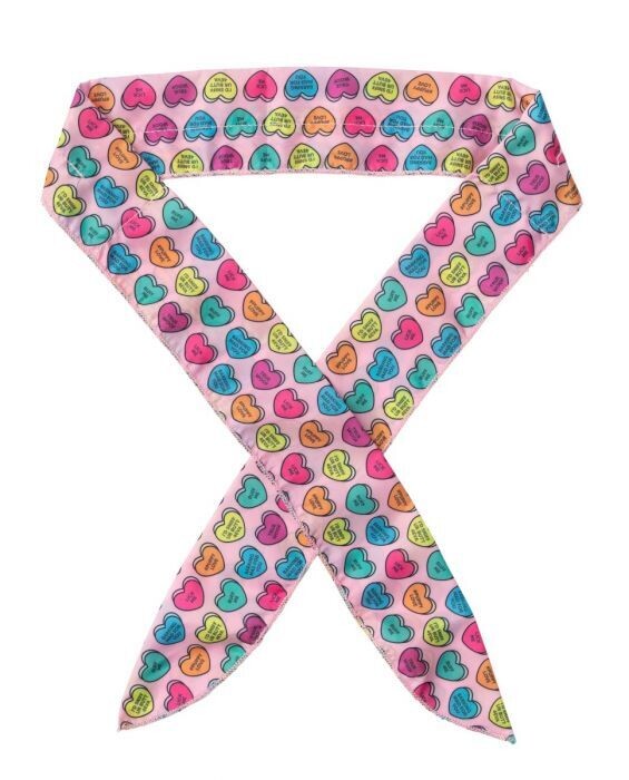 FuzzYard Cooling Bandana - Candy Hearts LG