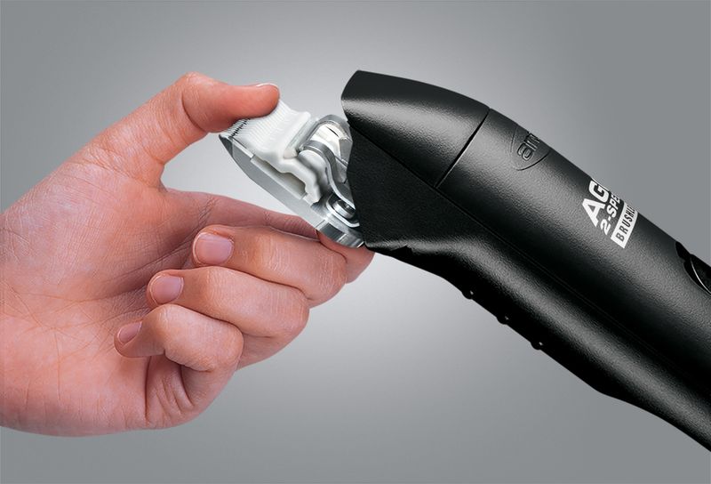 Andis Clipper AGC 2-Speed Brushless Blue