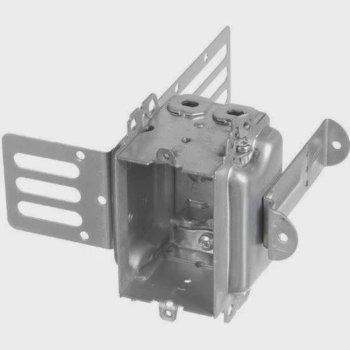 STEEL STUD GANGABLE BOX 3&#39;&#39;X 2&#39;&#39;X 2 1/2&#39;&#39;, 16 CU. INCH FOR 1 IN DRYWALL