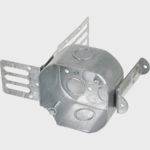STEEL STUD OCTAGON BOX 4&#39;&#39;x 4&#39;&#39;x 2-1/8&#39;&#39; 21 CU.IN W/ KO