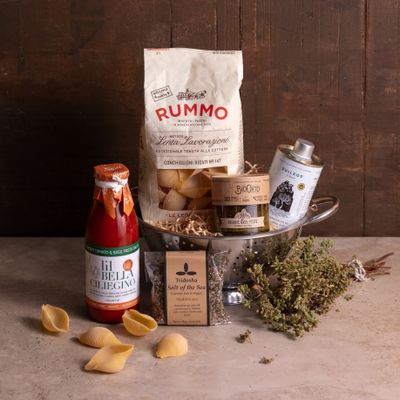 GOURMET HAMPER, GOURMET FOOD HAMPER, FOOD HAMPER, FOOD HAMPER BRISBANE, HAMPER DELIVEY BRISBANE, ITALIAN FOOD HAMPER, GIFT HAMPER, GIFT HAMPER BRISBANE, GIFT HAMPER DELIVERY, FRESH FOOD BOX, FRESH FOOD BOX DELIVERY