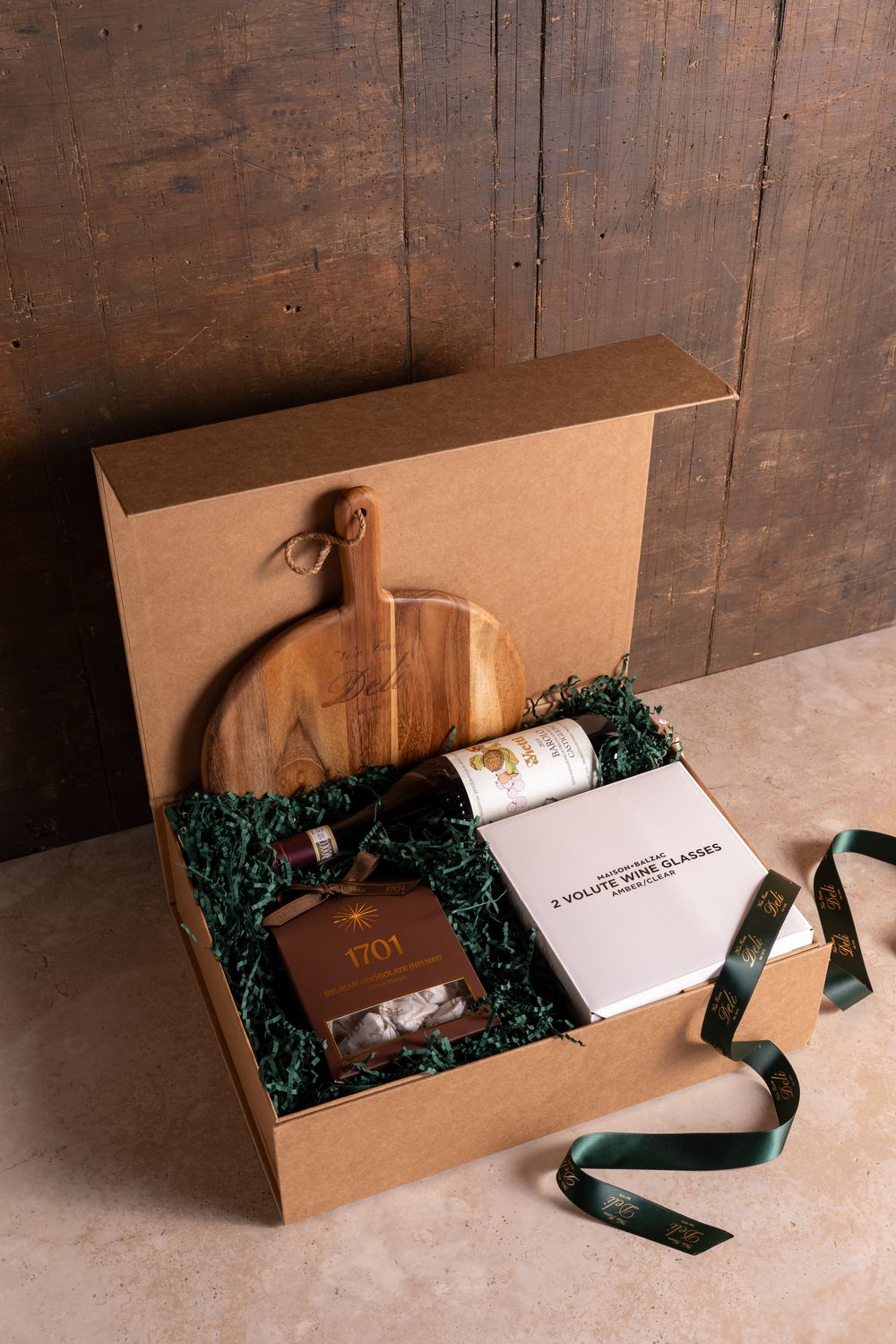 corporate hampers Brisbane, corporate boxed hampers, corporate hamper delivery Brisbane, corporate hampers, gourmet hamper, g