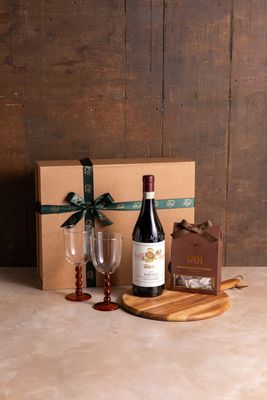 corporate hampers Brisbane, corporate boxed hampers, corporate hamper delivery Brisbane, corporate hampers, gourmet hamper, g