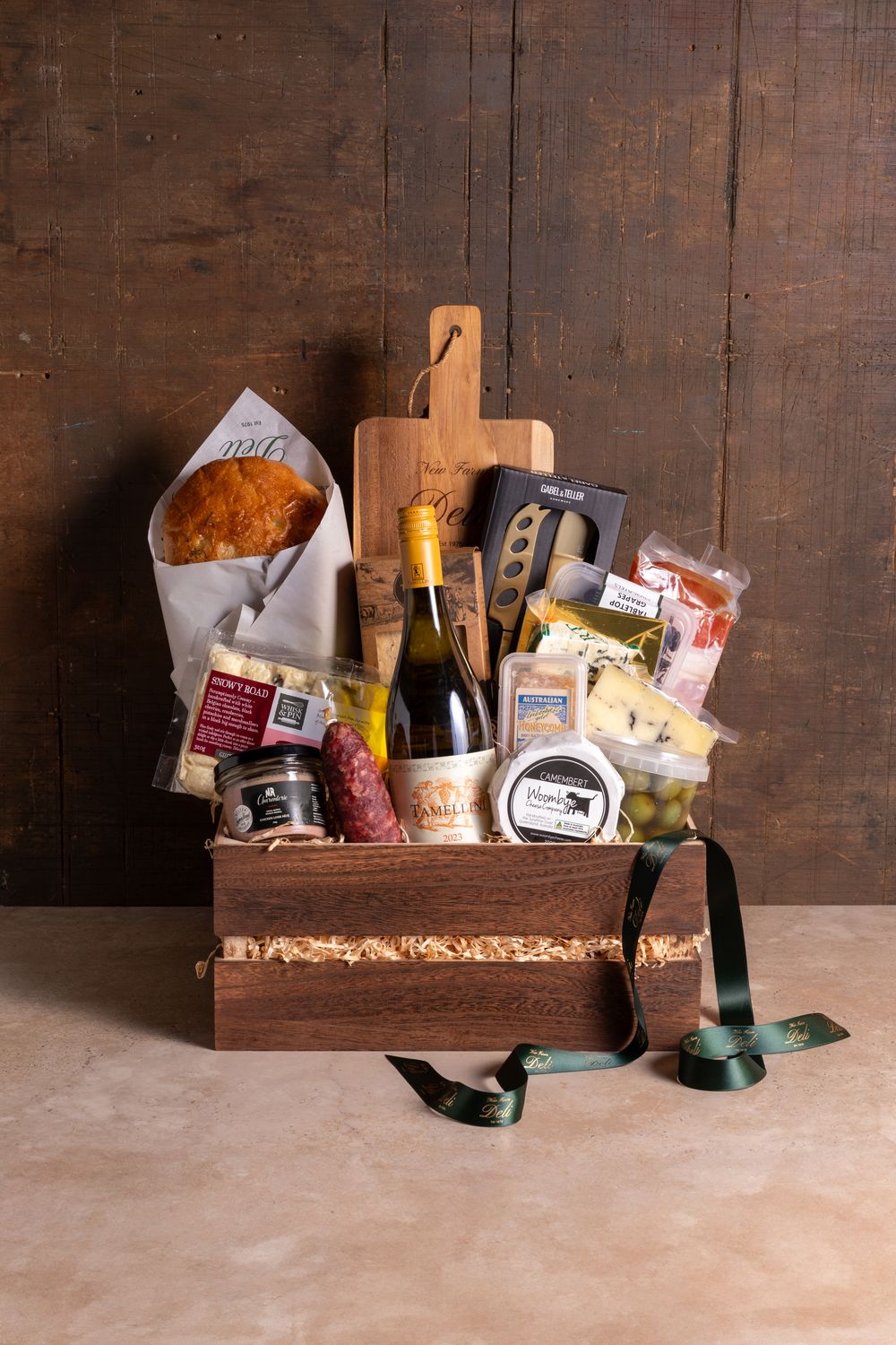 GOURMET HAMPER, GOURMET FOOD HAMPER, FOOD HAMPER, FOOD HAMPER BRISBANE, HAMPER DELIVEY BRISBANE, ITALIAN FOOD HAMPER, GIFT HA