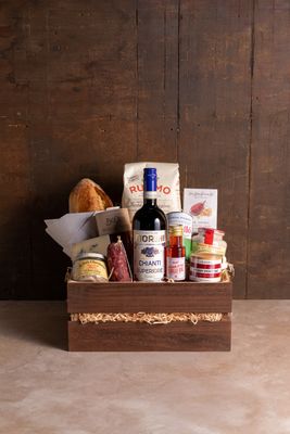 GOURMET HAMPER, GOURMET FOOD HAMPER, FOOD HAMPER, FOOD HAMPER BRISBANE, HAMPER DELIVEY BRISBANE, ITALIAN FOOD HAMPER, GIFT HA