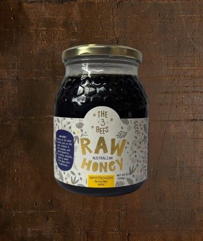 The 3 Bees Raw Honey Spotted Gum 940g