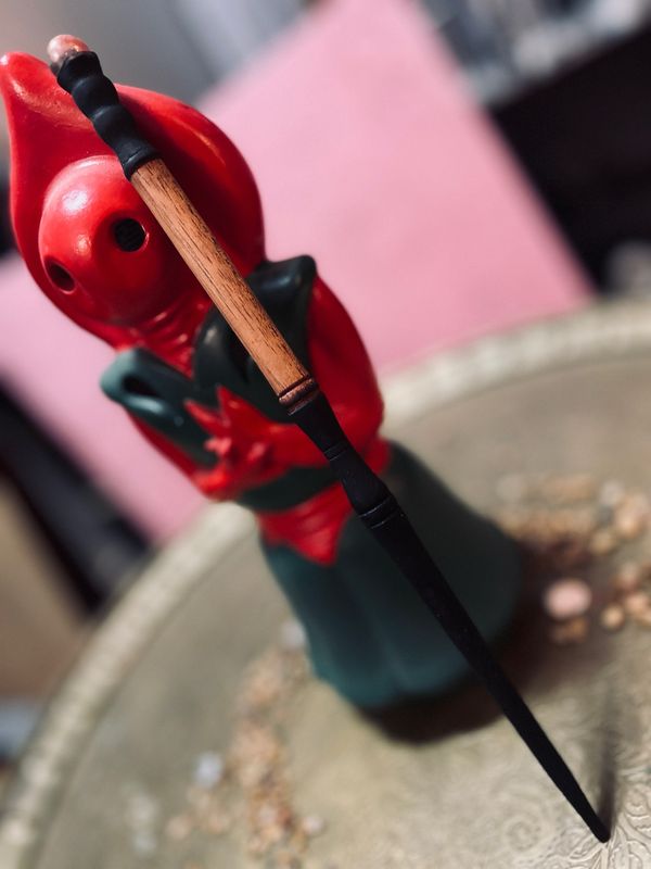 Mahogany Wand