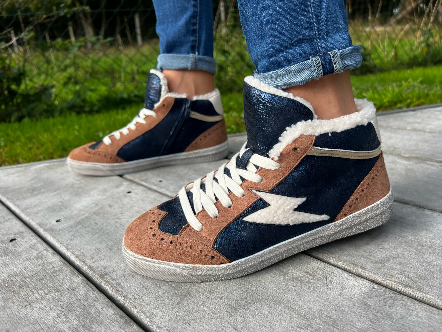 Baskets fourrés camel/bleu