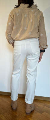 Chemise beige broderie blanche