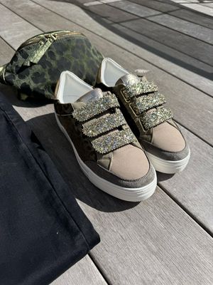 Baskets scratch kaki