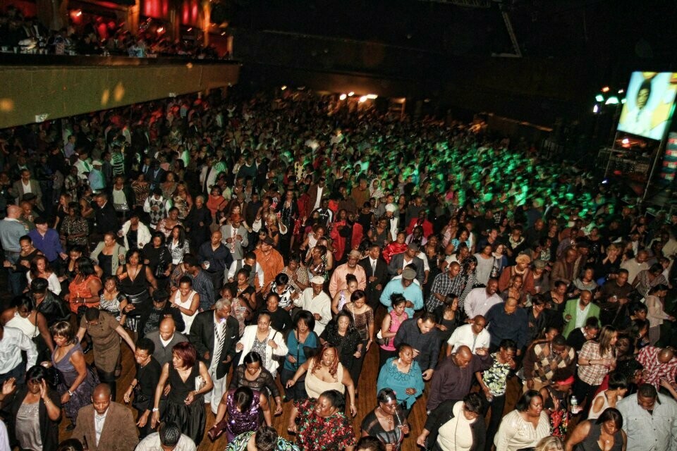 SAT, DEC. 7. Roseland Reunion Holiday Dance Party.