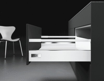 VALMIIKSI KASATUT HETTICH LAATIKOT