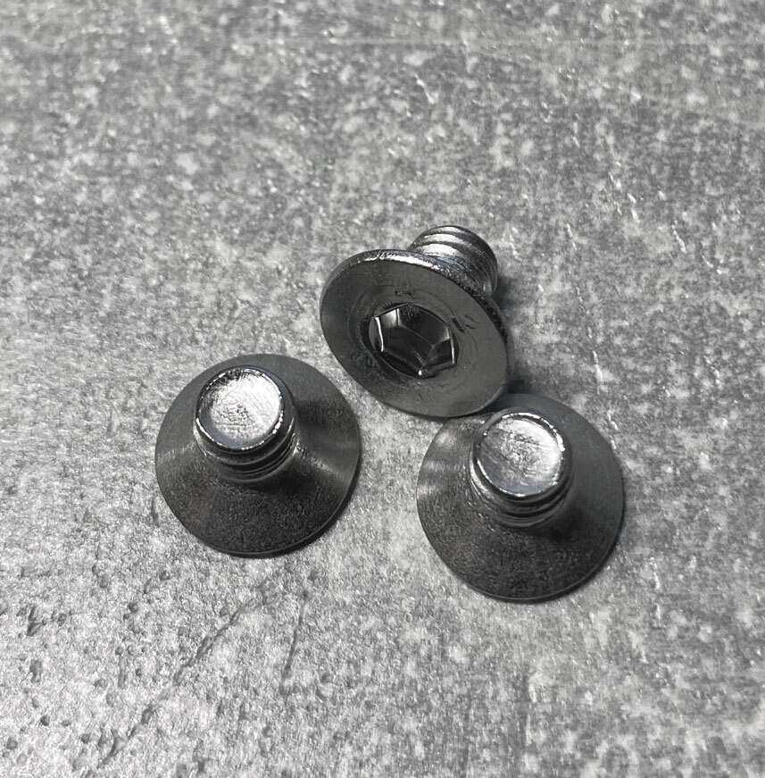 kuusikulmaruuvi M6x8mm - 100kpl