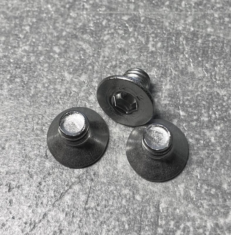kuusikulmaruuvi M6x8mm - 100kpl
