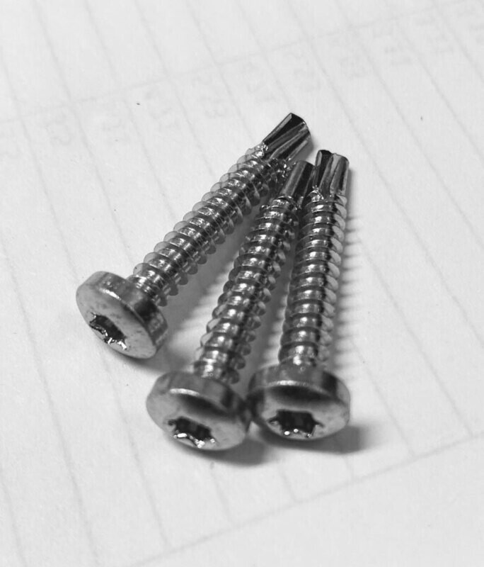 Itseporaava ruuvi torx 25 - 4,8x32mm - 20kpl Itseporaava ruuvi torx 25 - 4,8x32mm - 20kpl