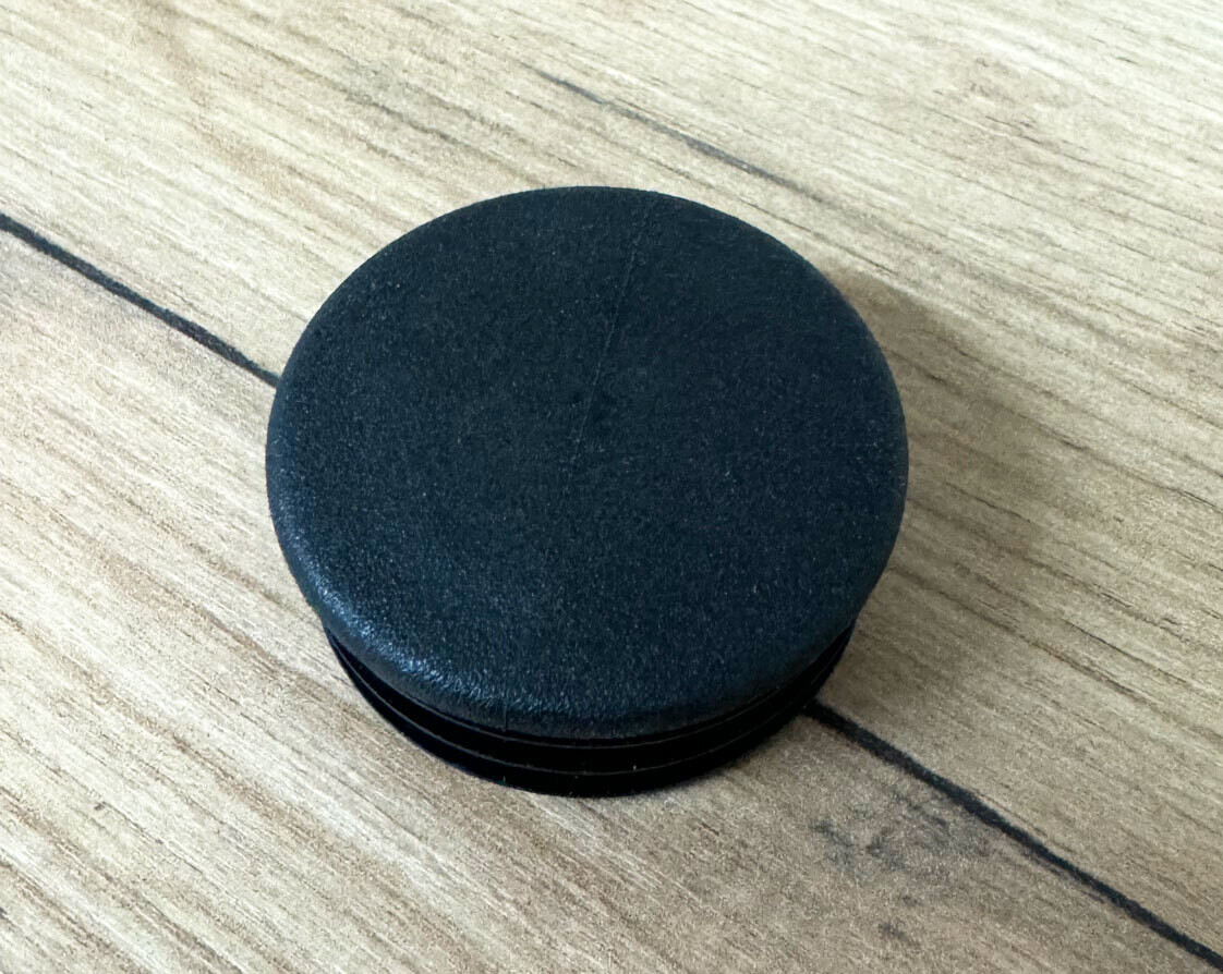 Musta muovitulppa - Halk 45 upotus 43mm