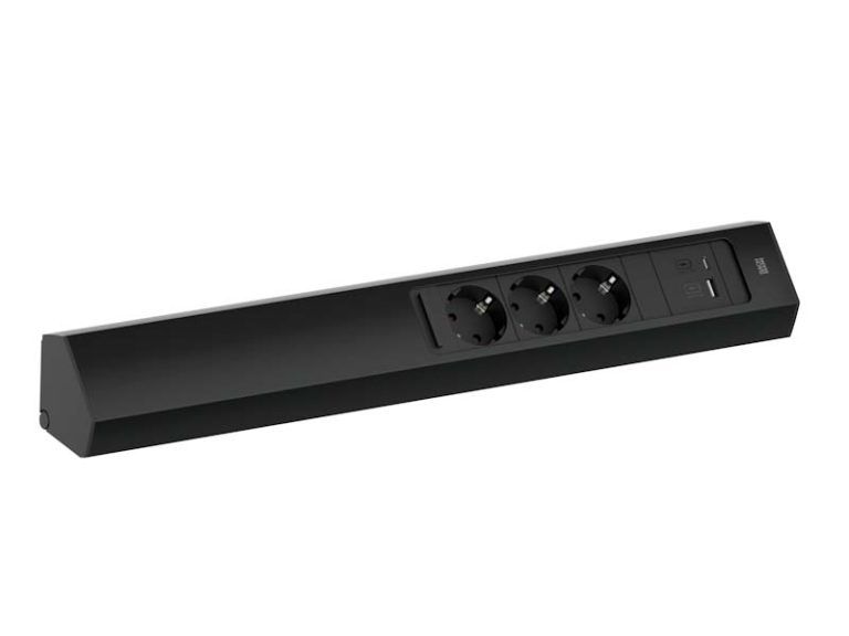 CASIA 2 -pistorasia USB porteilla - mattamusta - Bachmann